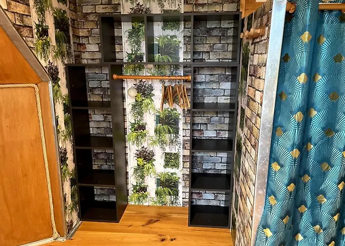 L'insolite Taniere Monclar-sur-Losse